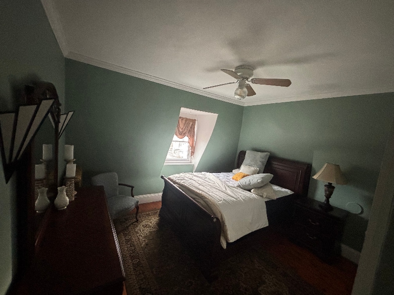 Building Photo - 83 S Hamilton St