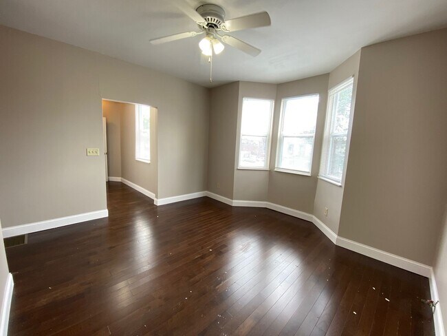 Building Photo - W Norwich Ave 32-34 GW2