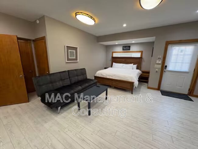 Building Photo - 335 N Peachtree Ave