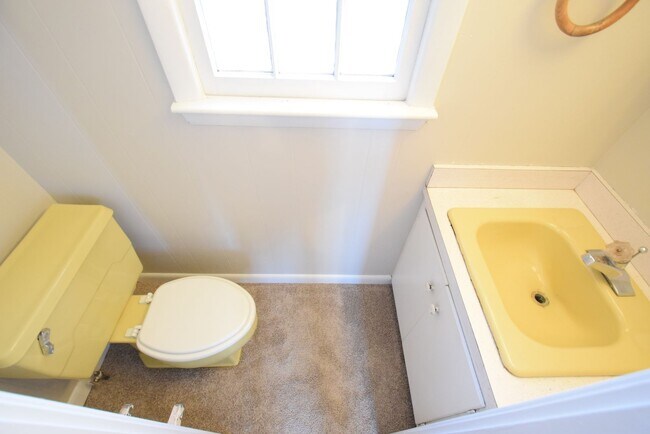 Building Photo - 5325 Trampas Ct