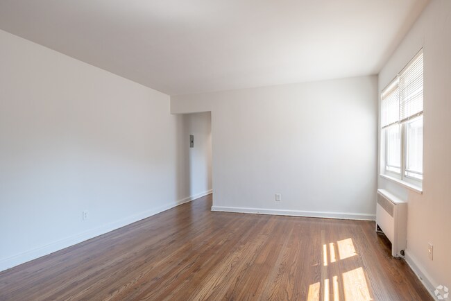 Building Photo - Edgar Gardens Apartments