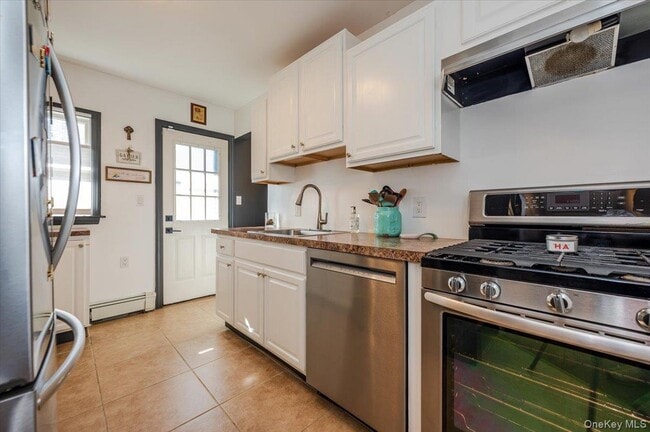 Building Photo - 614 Franklin Blvd