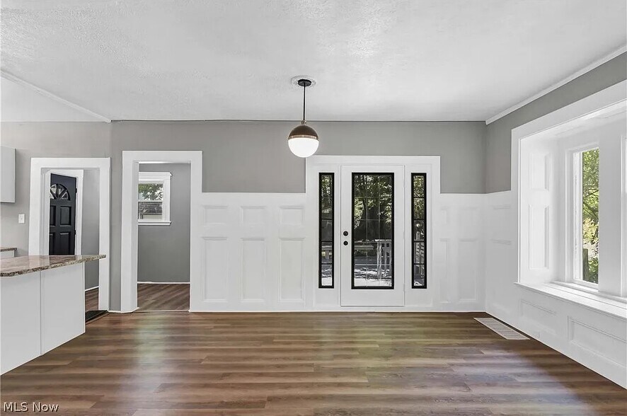 Building Photo - 2231 Bellfield Ave