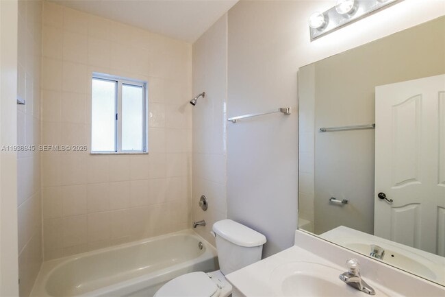 Building Photo - 377 NE 29th Terrace