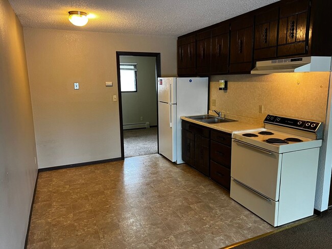 Building Photo - 1419 Case Ave