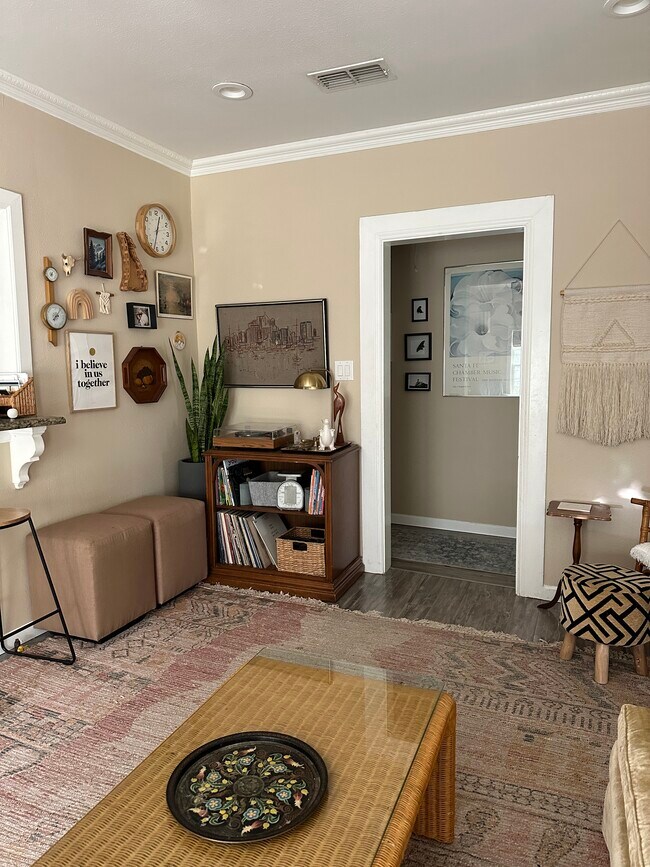 Building Photo - 849 N Third St