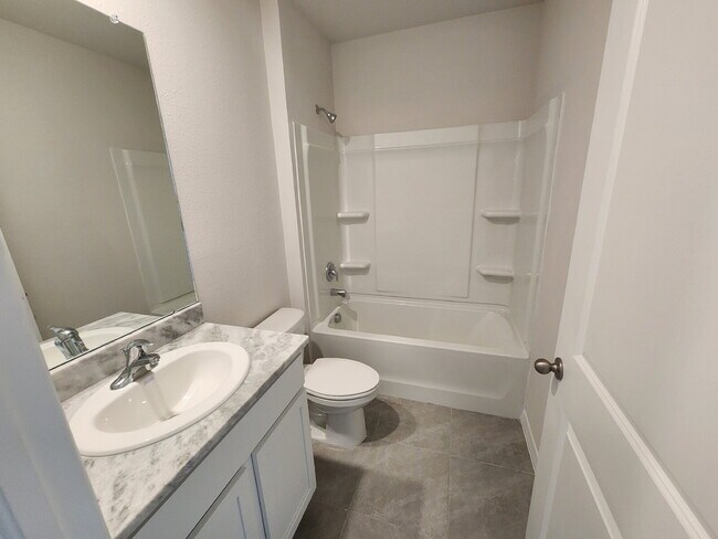 Building Photo - 18002 Canopy Pl