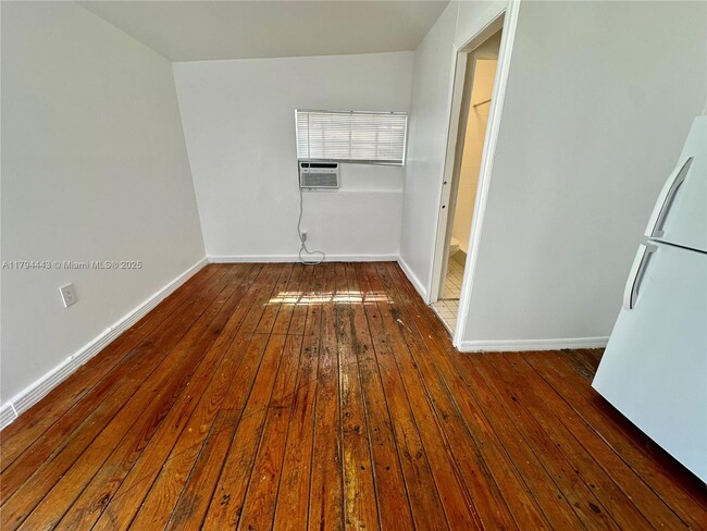 Primary Photo - 1767 NW 5th St