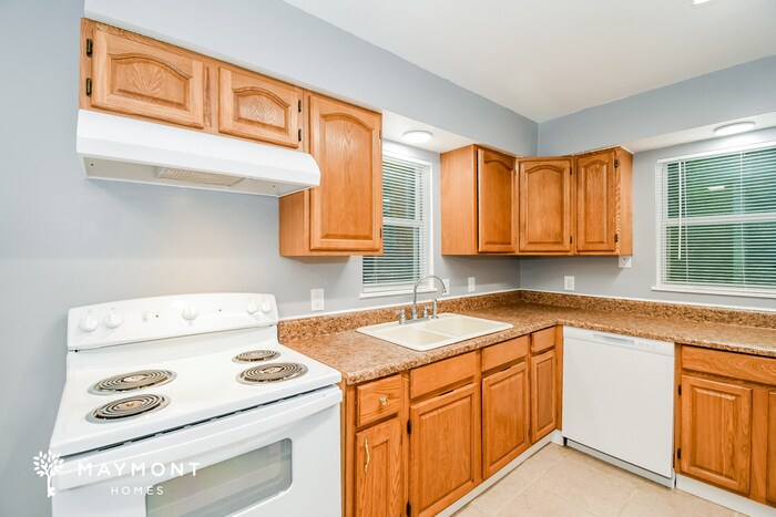 Building Photo - 1024 Del Monaco Ave