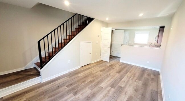 Building Photo - 509 N 35th St