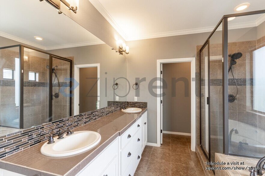 Building Photo - 4000 Ranch Road 620 N