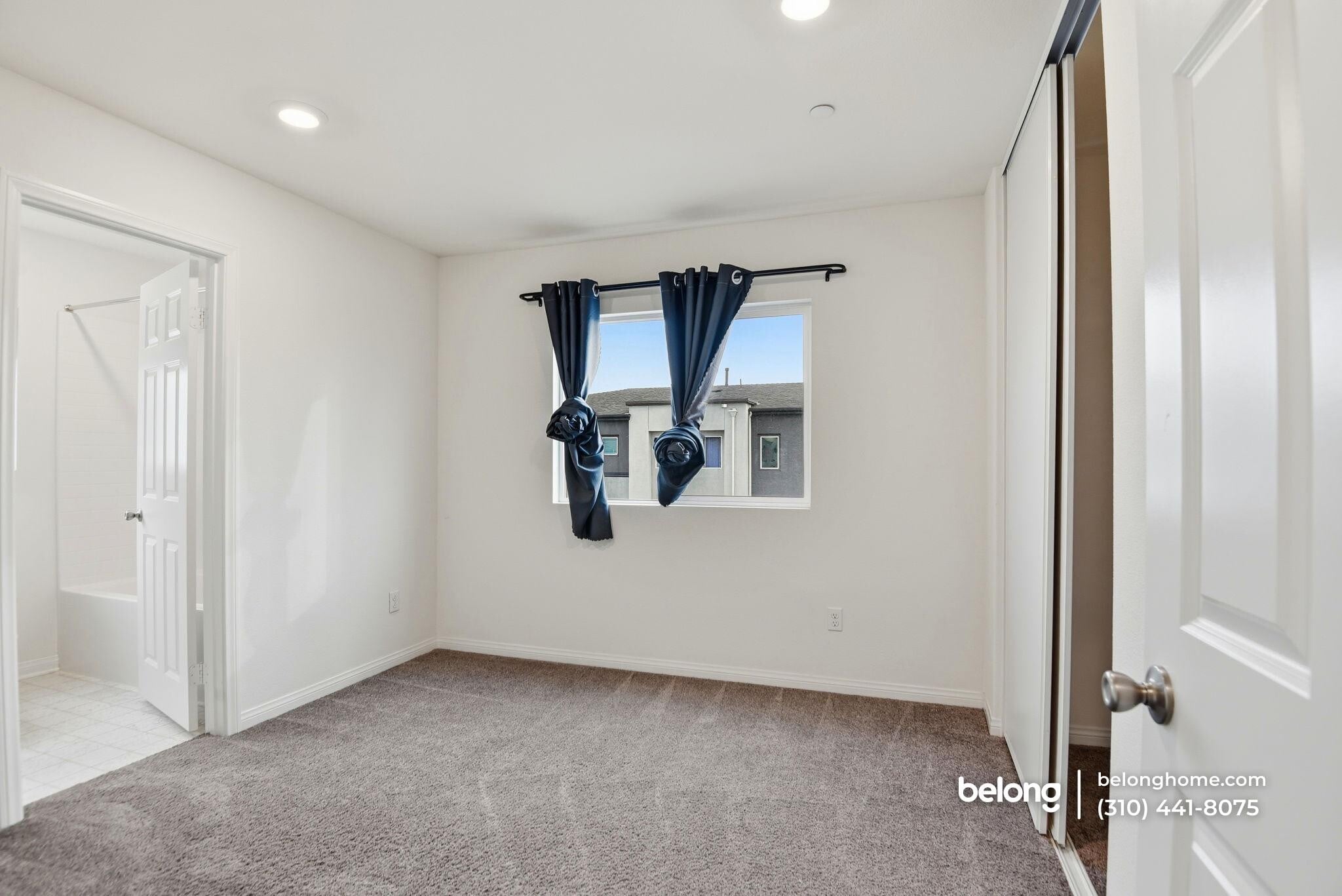 Building Photo - 14043 Royalton Ln