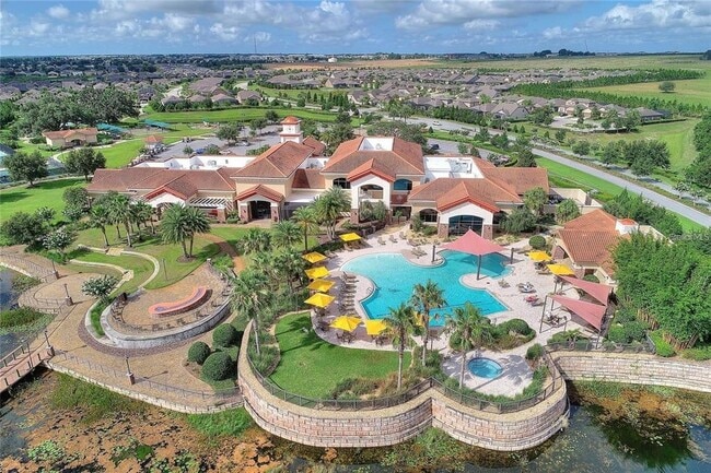 Building Photo - 576 Cantabria Dr