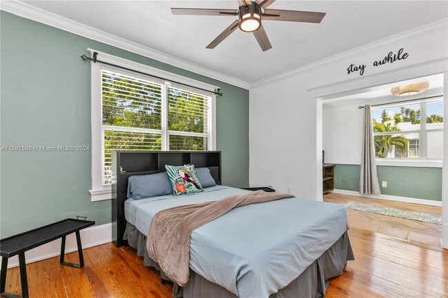 Building Photo - 18 NE 42nd St