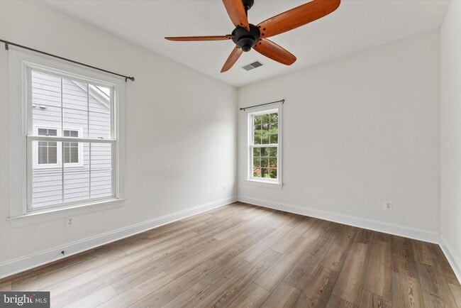 Building Photo - 116 Desales Dr