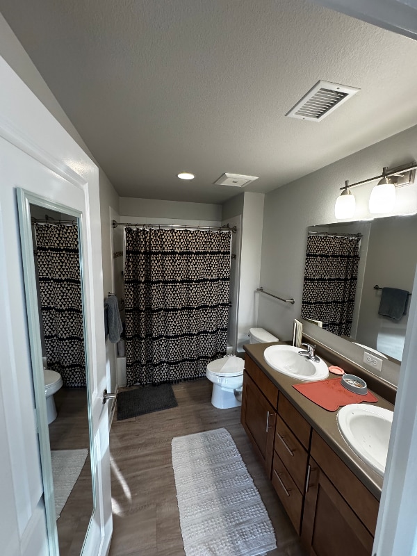 Building Photo - 2451 S Timberline Rd