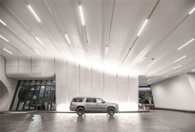 Building Photo - 1000 Biscayne Blvd