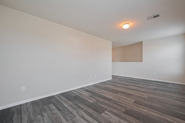 Building Photo - 2315 Zephyr Ln