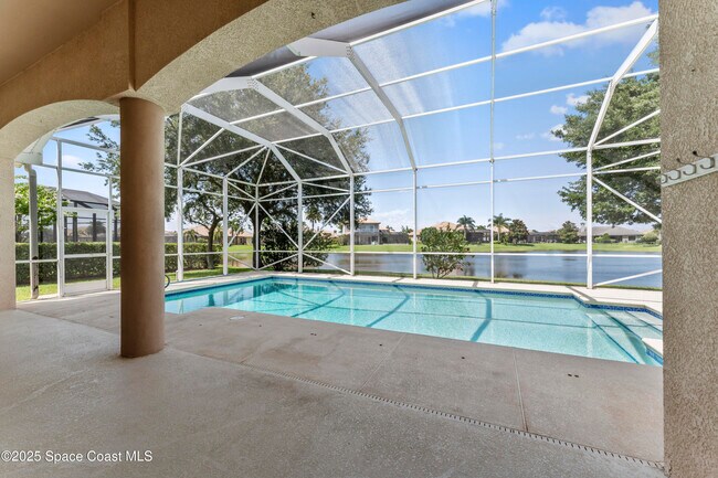 Building Photo - 3631 Thurloe Dr