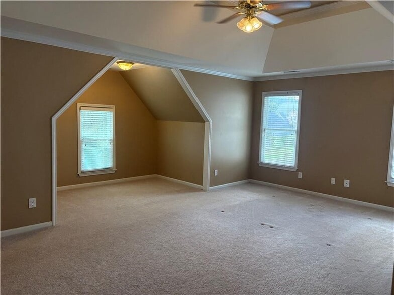 Building Photo - 2275 Snug Harbor NE