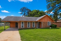 Building Photo - 6513 Abraham Lincoln Dr