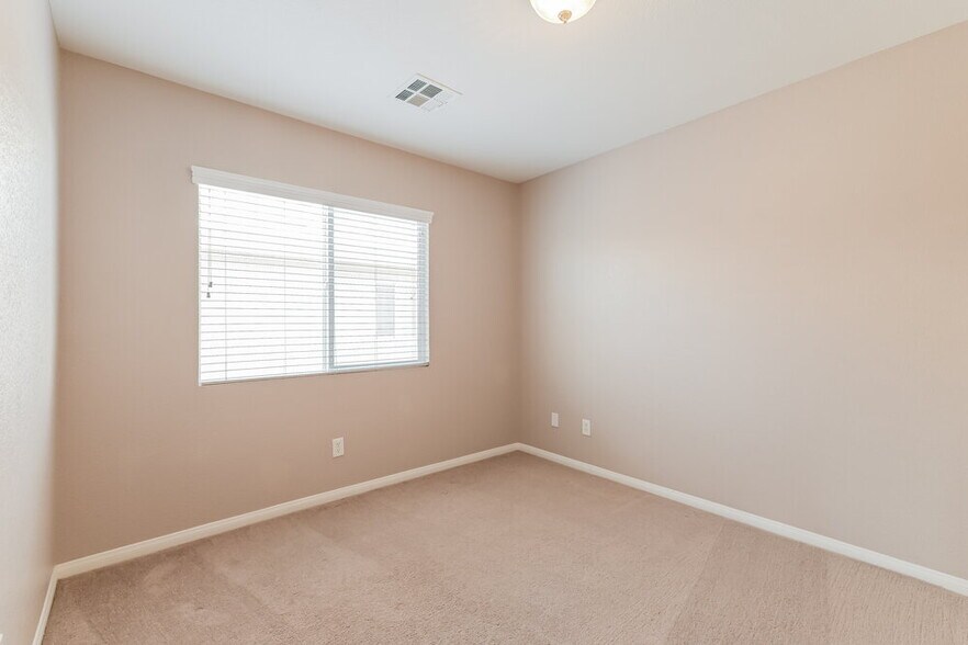 Building Photo - 10762 Sheridan Dawn Ct