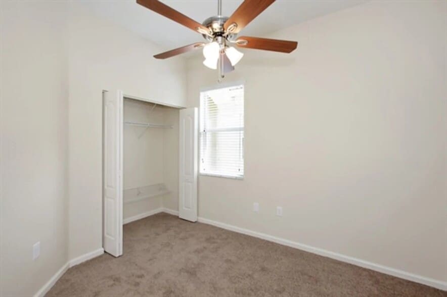 Building Photo - 2120 NE 37th Rd