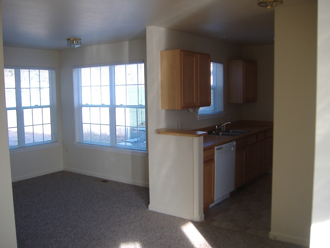 Bitterroot Commons Apartments Darby Mt Apartment Finder