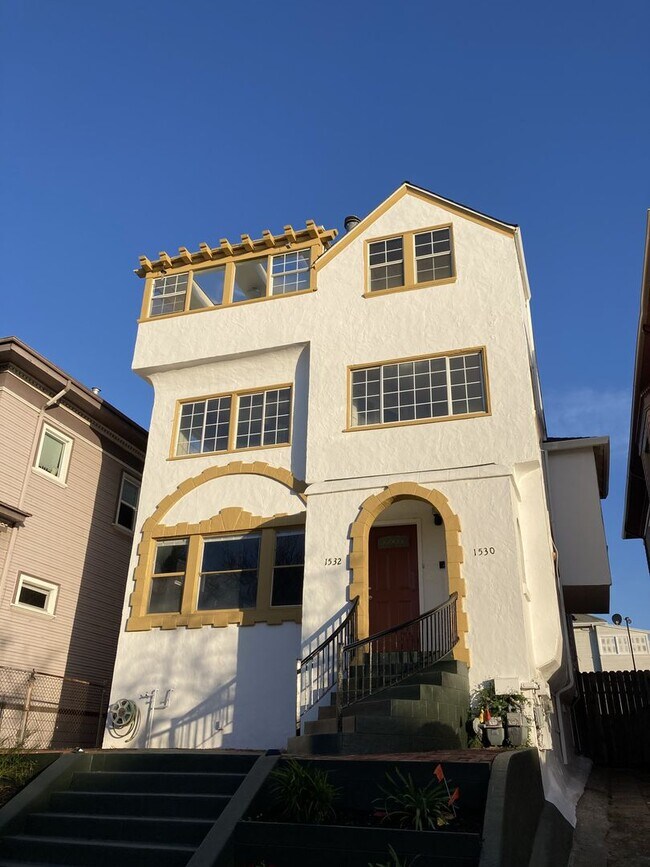 Building Photo - 1530-1532 Filbert St