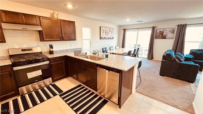 Building Photo - 4121 Texas Lilac Ave