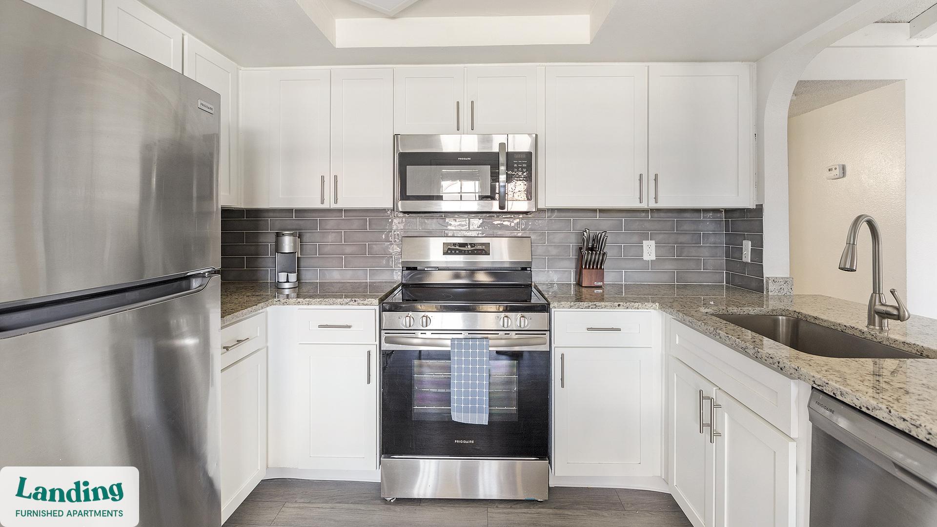 Building Photo - 5272 Tamarus St