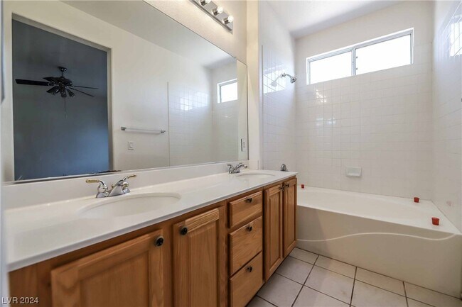 Building Photo - 10320 William Fortye Ave