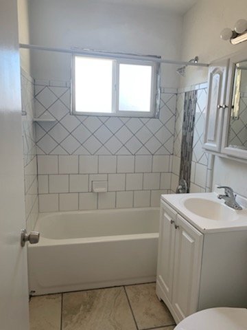 Building Photo - 4634 E Montecito St