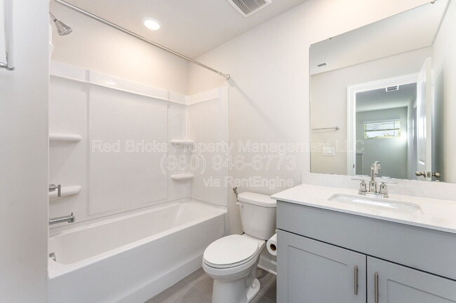 Building Photo - 2003 Old Rivers Rd