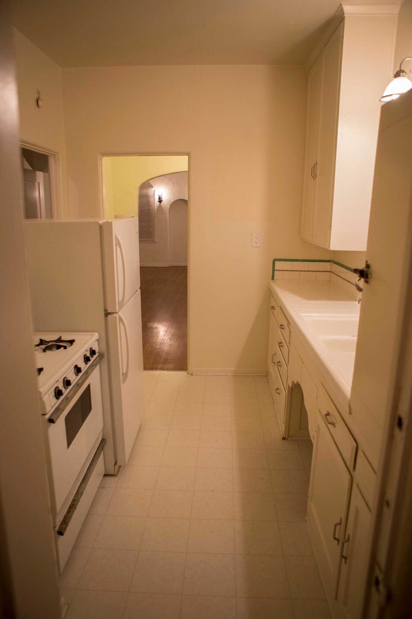 Building Photo - 774 Redondo Ave