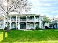 Building Photo - 196 Wycoff Way W
