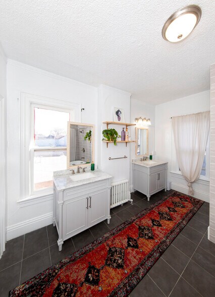 bathroom #2 - 2220 E Colfax Ave