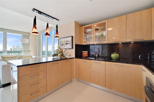 Building Photo - 6899 Collins Ave