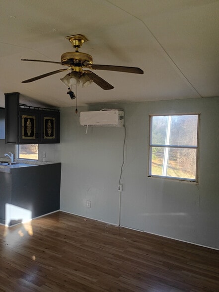 Building Photo - 184 Ramsey Blvd SE