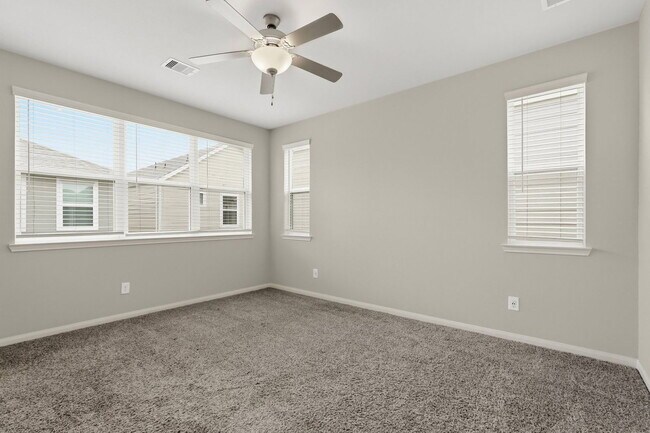 Building Photo - 1516 Lakeline Oak Dr