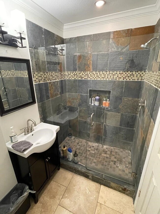 Building Photo - 5711 Capello Dr