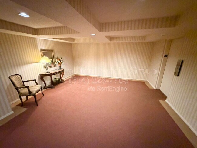 Building Photo - 312 Clayton Xing Dr