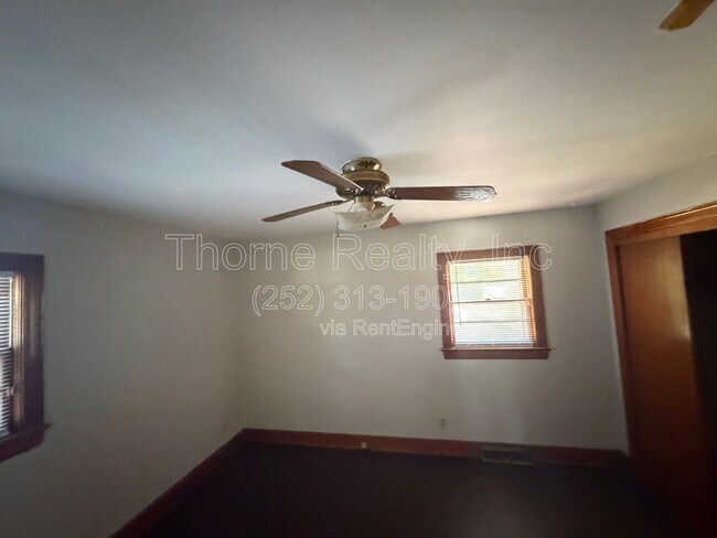 Building Photo - 1425 Hargrove St