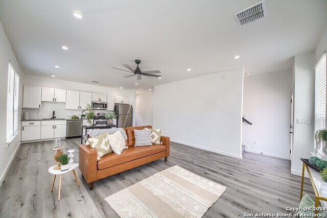 Building Photo - 2066 Dry Creek
