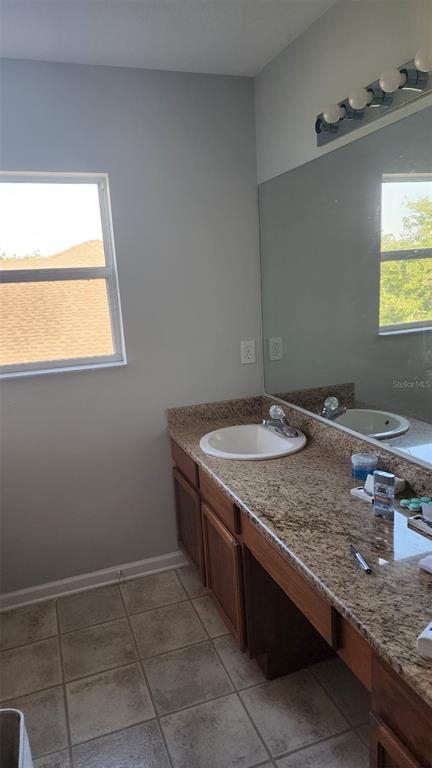 Building Photo - 13561 Hawk Lake Dr