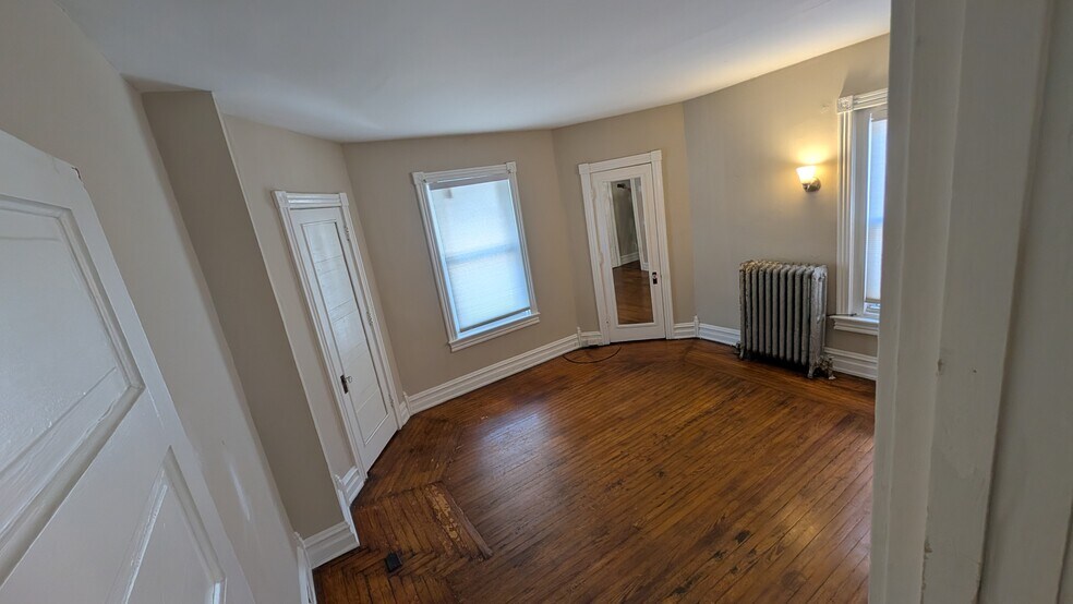 Building Photo - 238 S Madison St