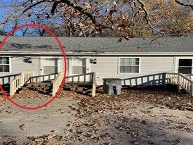 Building Photo - 413 S Tillery St