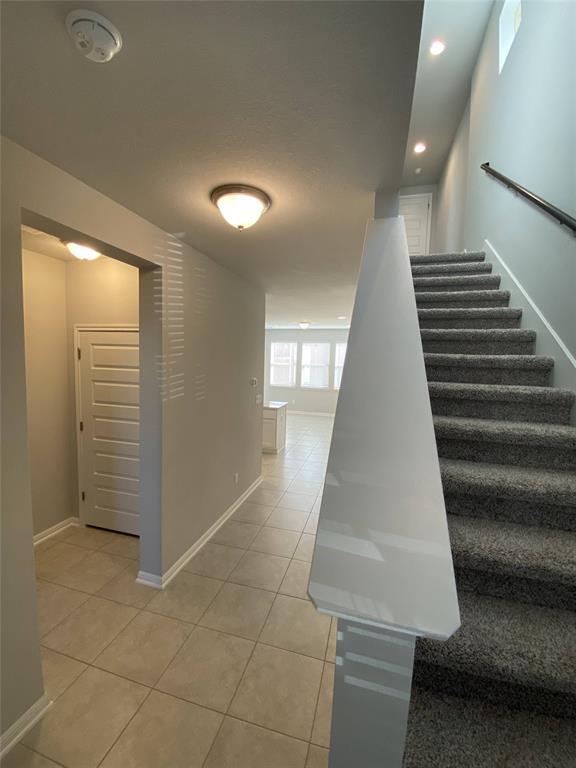 Building Photo - 1712 Artesian Spgs Xing