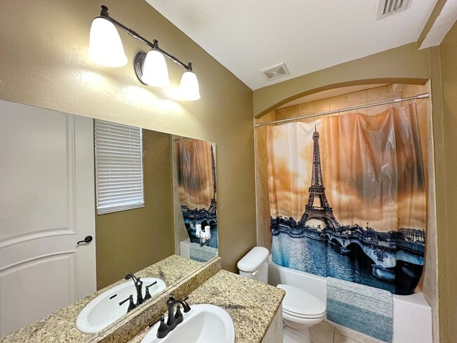 Building Photo - Jackson Square - 2 Bedroom, 2 Bathroom Condo