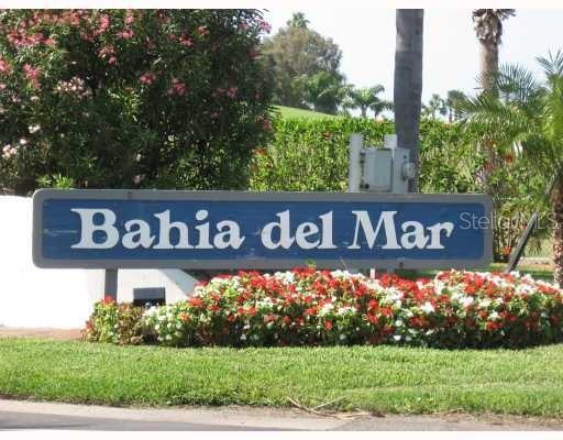 Building Photo - 6294 Bahia Del Mar Cir